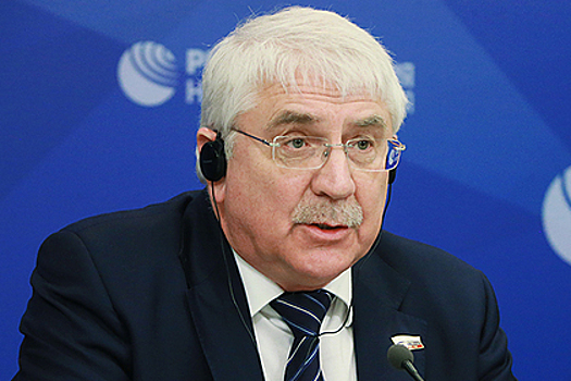 В Госдуме сравнили ситуацию с «гаванским синдромом» с фильмом о Джеймсе Бонде