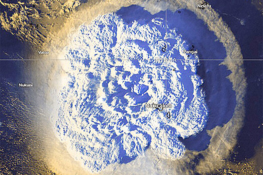 Три человека погибли в результате цунами в Тонге