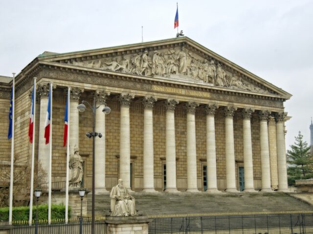 Французское государство лишилось 40% произведений искусства, переданных в аренду
