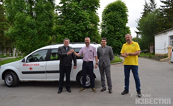 Братья-предприниматели из Курской области подарили медикам автомобиль