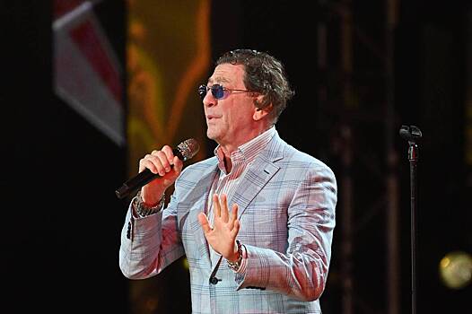 Лепс захотел установить барную стойку у Мавзолея