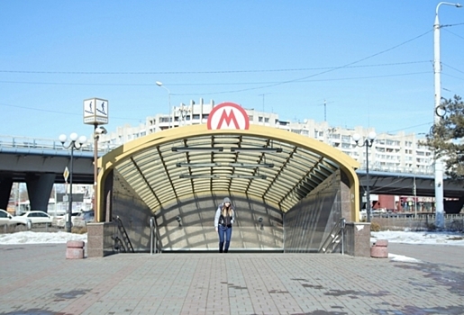 На омский метропереход пока не вернут букву «М»