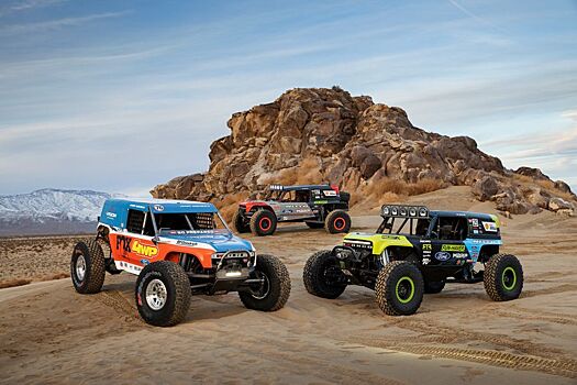 Ford подготовил три особых гоночный Bronco 4400 к соревнованиям King of the Hammers