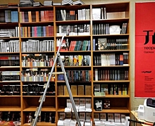 В Петербурге открыли магазин издательства «Новое литературное обозрение» с редкими книгами