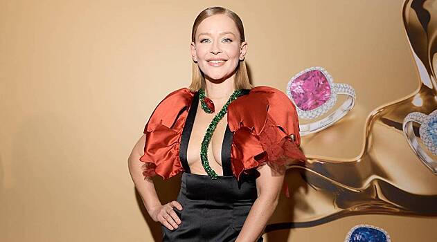 «Только с панели». Наряд Юлии Пересильд с «Золотого орла» обругали в Сети