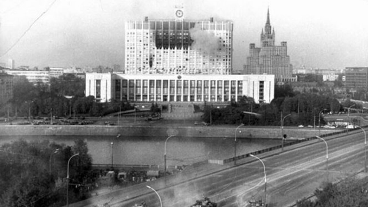 «Чёрный октябрь» 1993 года: почему он произошел - Рамблер/новости