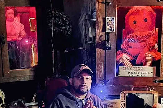 NYP: исследователь паранормальных явлений умер в туре с куклой-демоном Аннабель