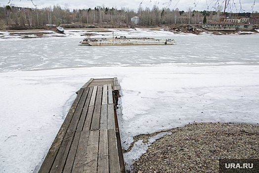 В ЯНАО судятся с владельцем затопленного сухогрузного теплохода