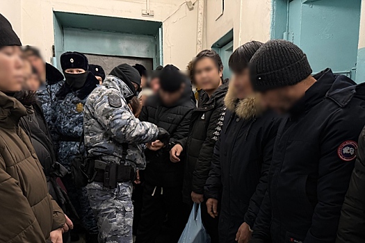 Судебные приставы выдворили из Новосибирска почти сотню мигрантов за три дня