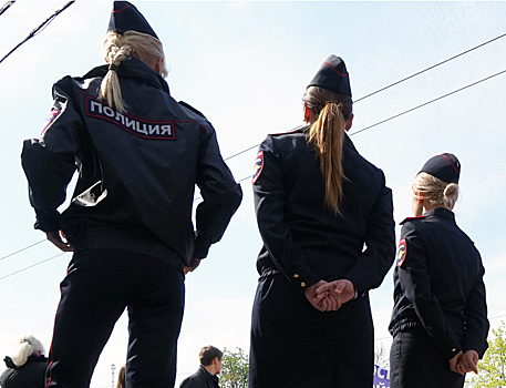 Сотрудницу полиции задержали в Москве за проституцию