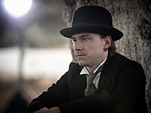 Netflix объявил о съемках сериала с Петровым в России