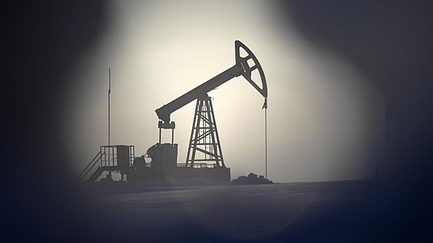 Цена нефти стабилизировалась после роста на ситуации на Ближнем Востоке