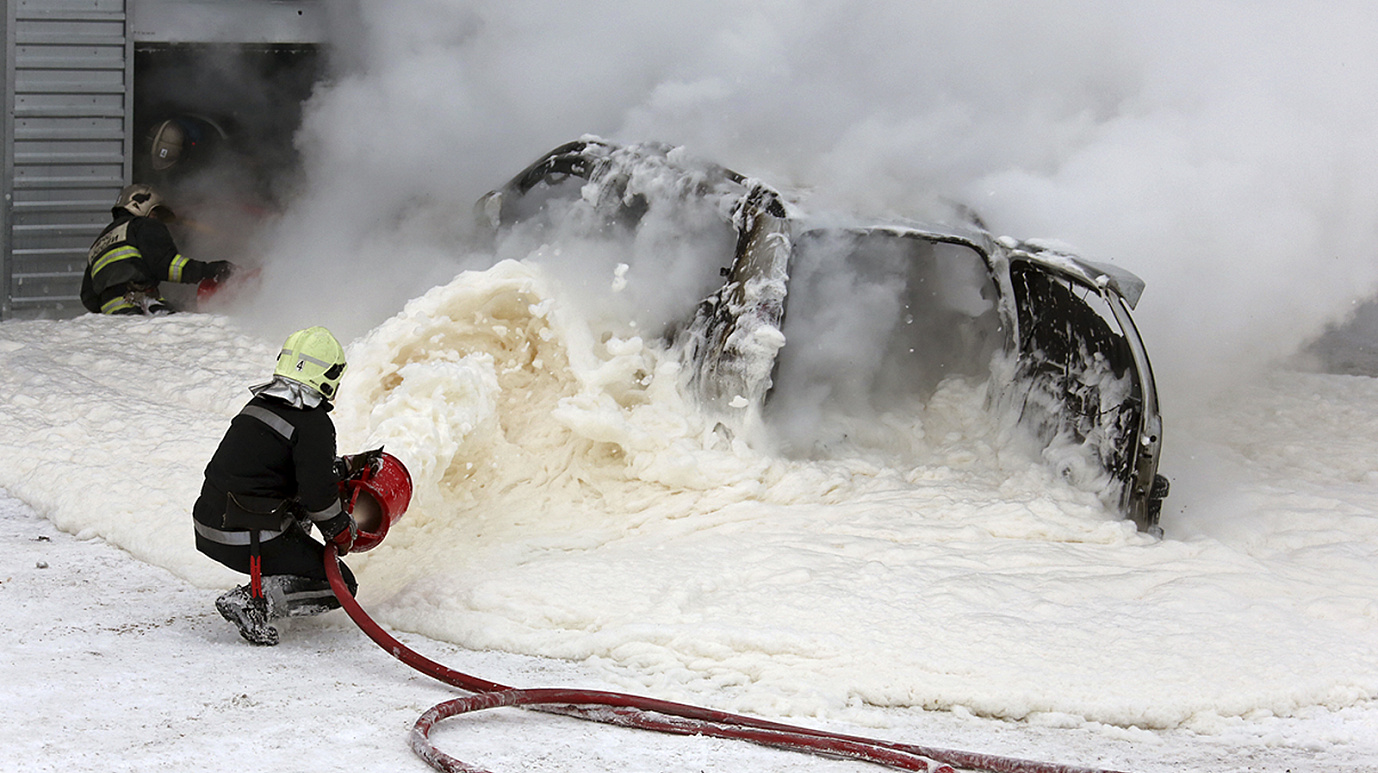 В Лабытнанги сгорел автомобиль