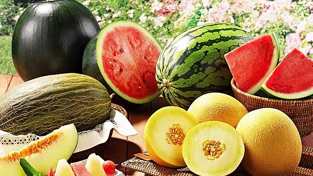 5 фруктов, которые стоит есть с косточками