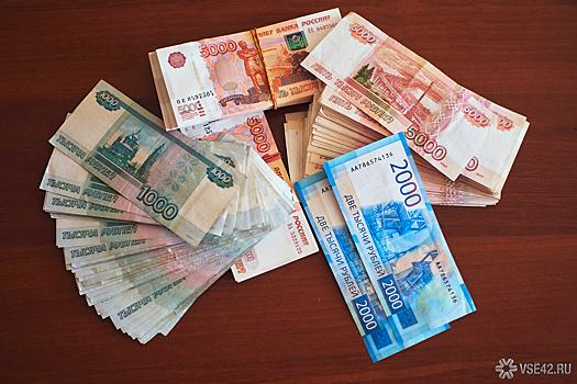 Сибиряк украл полмиллиона рублей с карты попавшего в больницу друга