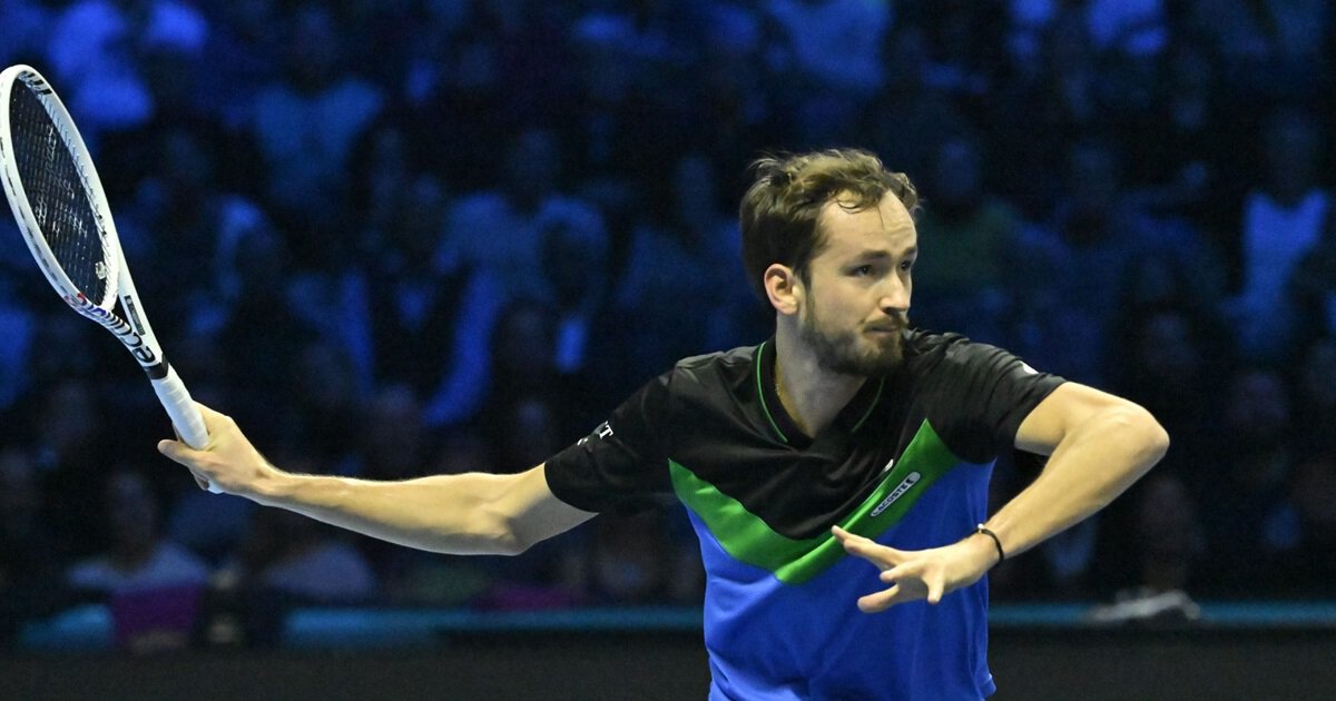Медведев стал теннисистом года в России, Звонарева — теннисисткой года