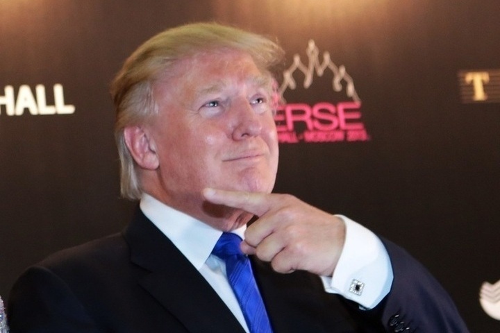Машину попытались встроить в кортеж Трампа на шоссе в США