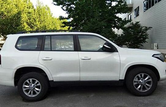 Бюджетная копия Toyota Land Cruiser появилась у дилеров