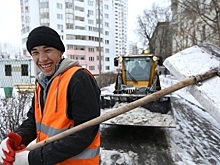 Минстрой научит дворников, как держать метлу