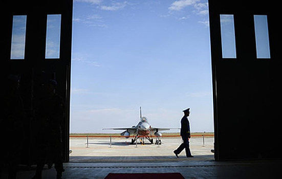 Reuters: НАТО повысила готовность своей миссии "воздушной полиции" над Черным морем
