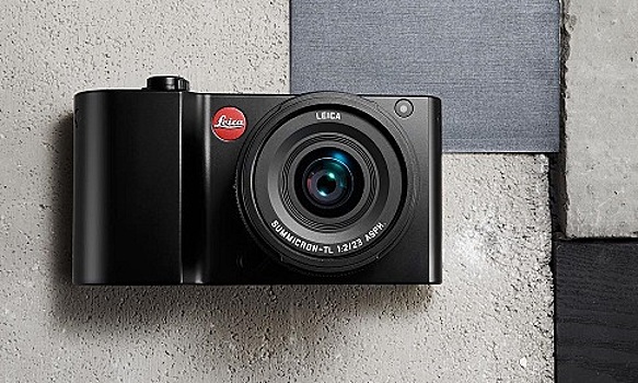 Leica и Lego выпустили конструктор, позволяющий собрать фотокамеру