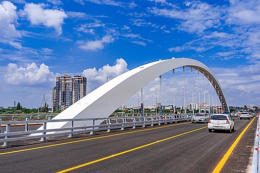 В Краснодаре на год раньше срока полностью открыли Яблоновский мост