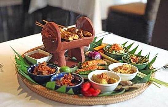 Лучшие блюда Индонезии представили на Бали