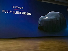 Появилось первое изображение трехрядного электрического кроссовера Porsche