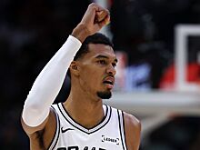 «Его плечо рядом с моей щекой!» Кевин Дюрант поразился росту Виктора Вембаньямы