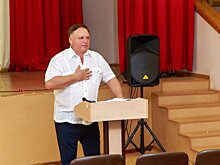 Олег Валенчук встретился с педагогическим коллективом кировской школы №66
