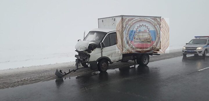На трассе под Саратовом в столкновении с «ГАЗелью» пострадали двое