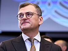 Кулеба призвал украинских дипломатов ставить Запад в неудобное положение