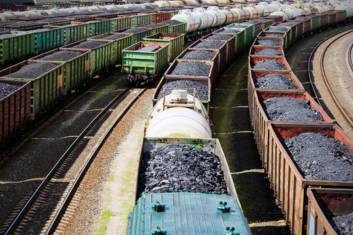 РБК: глава Кузбасса Цивилев пожаловался на застрявшие в регионе 12 тысяч вагонов угля
