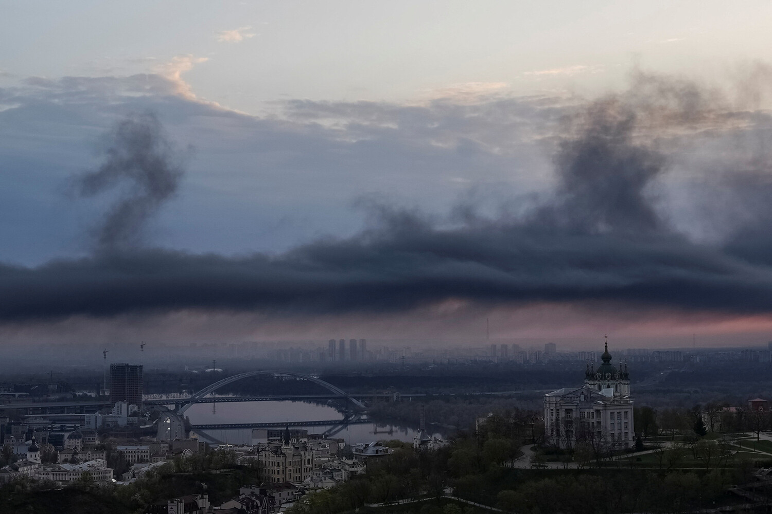 Названо место эвакуации иностранных дипломатов из Киева