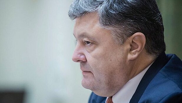 Порошенко назвал идеи о латинице и Руси-Украине «маразматичными»