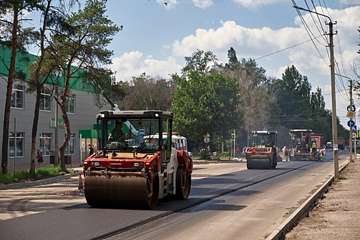 В Курске завершают ремонт дороги на улице Крюкова