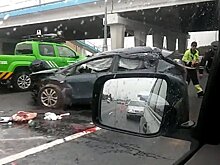 КамАЗ смял легковушку на северо-востоке Москвы