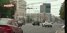 На проспекте Ленина в Челябинске уложили асфальт и готовятся к нанесению разметки