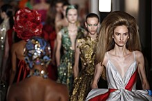 Valentino проведут первый совмещенный показ коллекции pre-fall в Токио