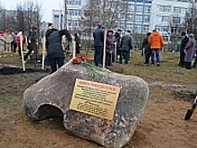 В 15 микрорайоне продолжается благоустройство Аллеи Победителей