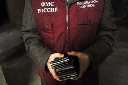 В Красноярском крае женщина торговала фиктивной регистрацией иностранцев