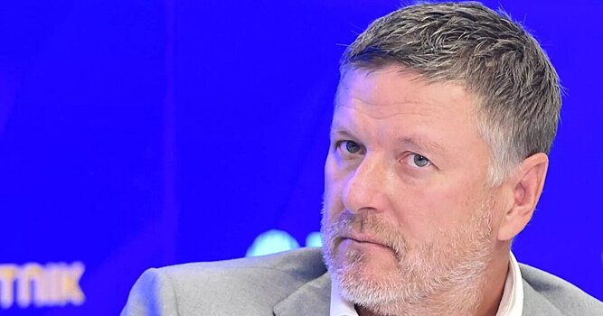 Кафельников о выходе Медведева в полуфинал «Мастерса» в Шанхае: «Это хороший знак. Надеюсь, продолжит в том же духе»