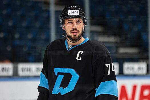 Алексей Емелин слабо проводит сезон-2022/2023 в КХЛ в минском «Динамо», почему так происходит