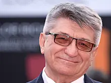 Сокуров уточнил свои слова о завершении карьеры