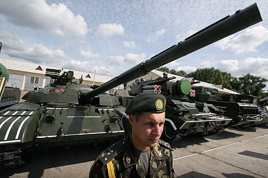 В ЛНР заявили о переброске украинских танков на Донбасс