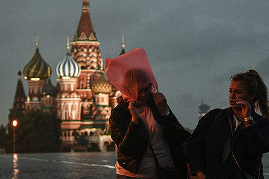Свыше трети месячной нормы осадков выпало в Москве за неполные сутки