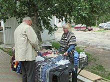 На Лепсе зафиксирован факт незаконной торговли въетнамками, штанами и рубахами