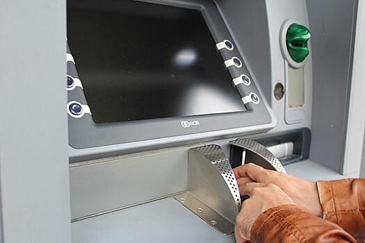 Полиция ищет неизвестных за подрыв банкомата в магазине в Мытищах