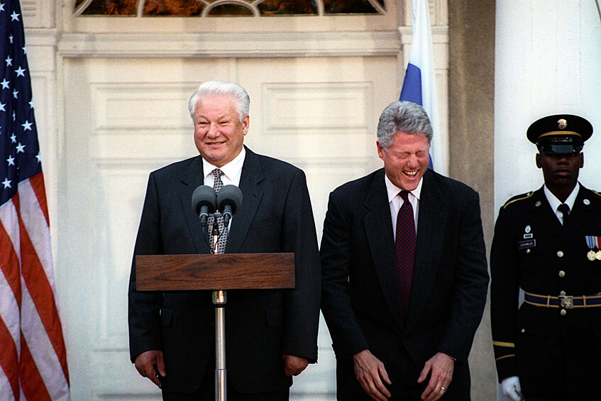 Президенты России и США Борис Ельцин и Билл Клинтон во время пресс-конференции, 1995 год