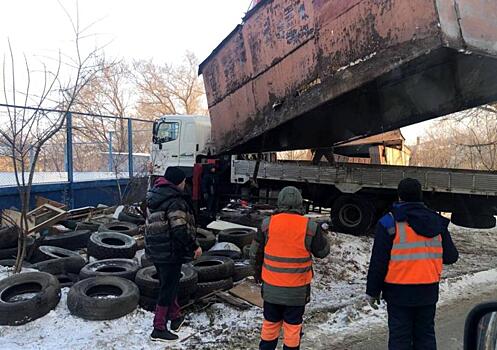 С улиц Владивостока убрали почти 800 самовольно установленных гаражей и павильонов